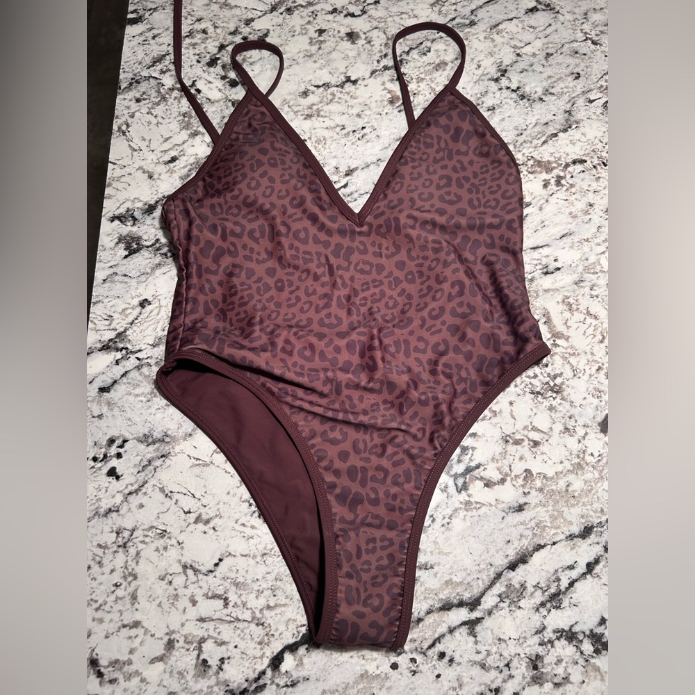 NWOT 93 Play Street Veronica Jaguar Deep V One Piece